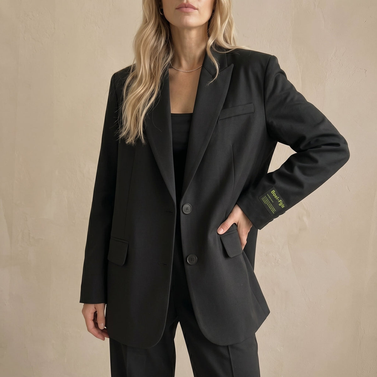 Sarah - Women's Oversized Single-Breasted Blazer - Black
