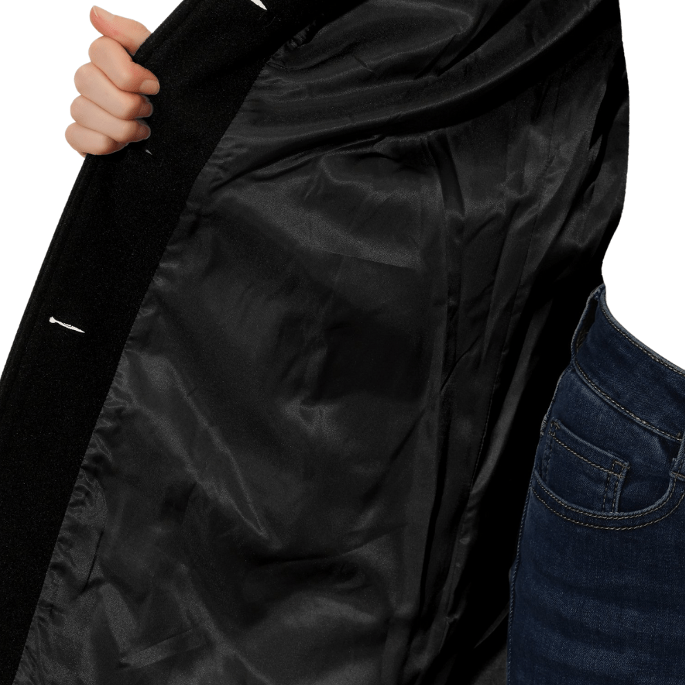 Josephine – Women's Coat with Button Placket