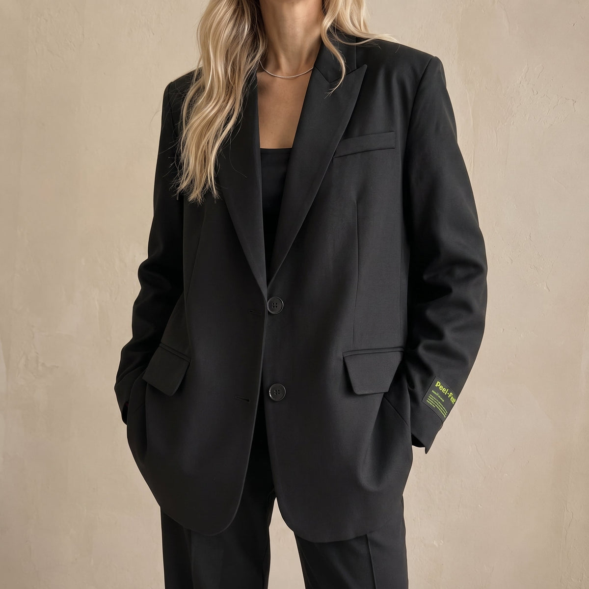 Sarah - Women's Oversized Single-Breasted Blazer - Black